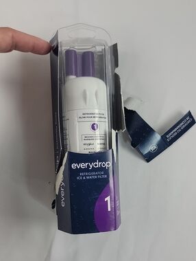 Everydrop Refrigerator Ice & Water Filter 1 - White with Purple Accents